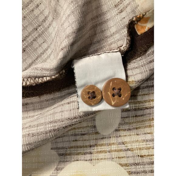 Tommy Bahama Mens 100% Silk Hawaiian Style Shirt Size L Dark Brown Floral - Picture 9 of 13